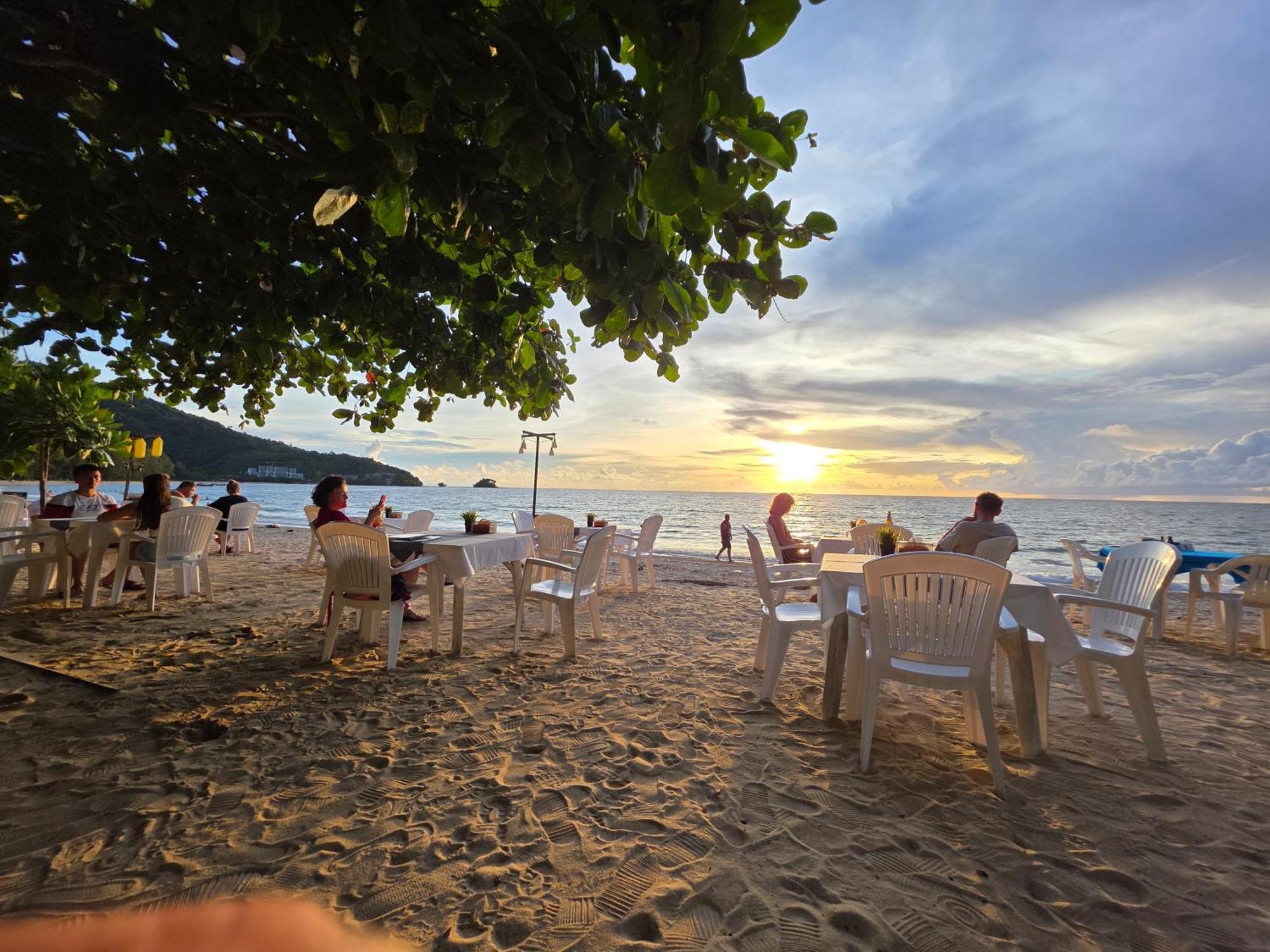 Tt Naiyang Beach Phuket Nai Yang Beach Kültér fotó